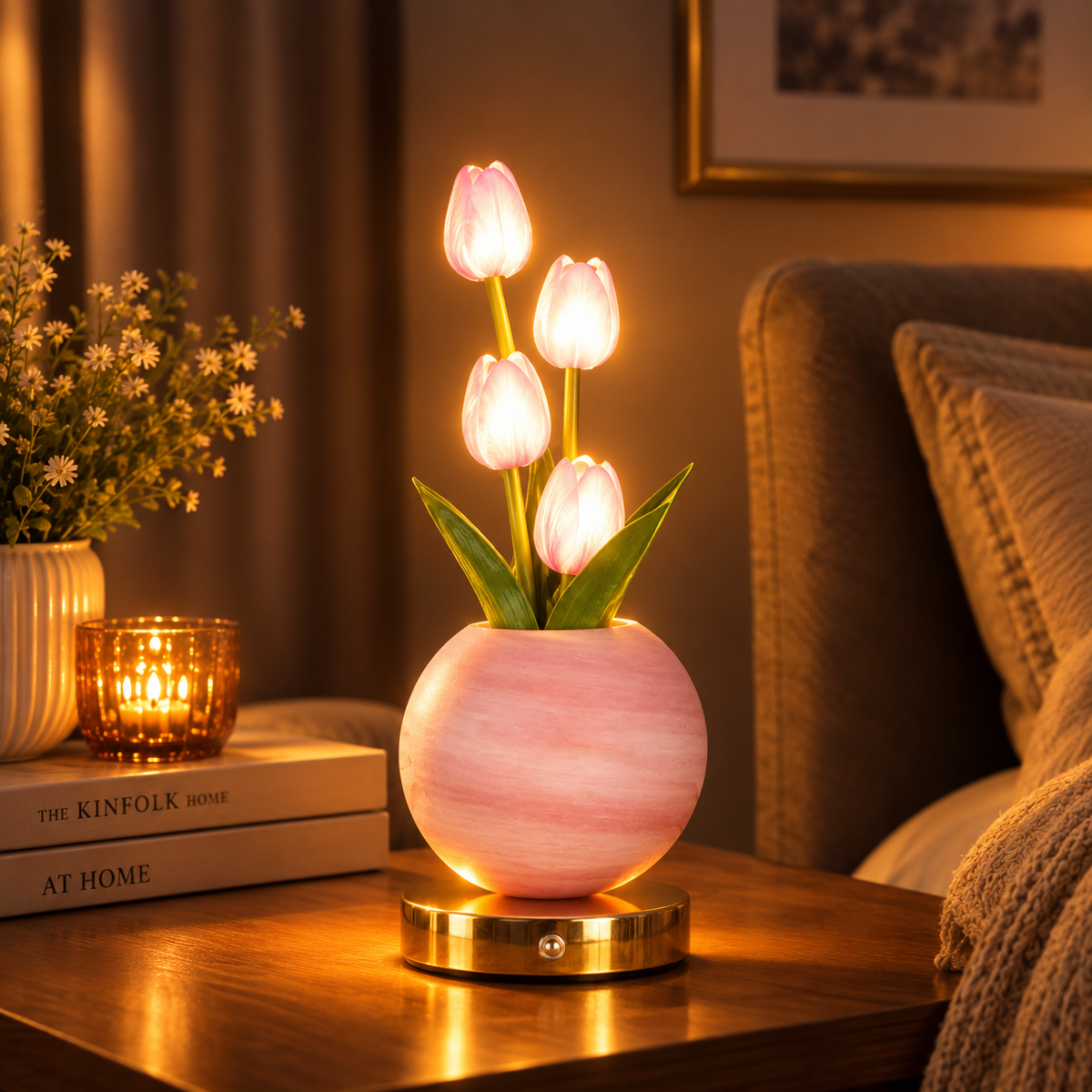 Tulip lamp – light tones