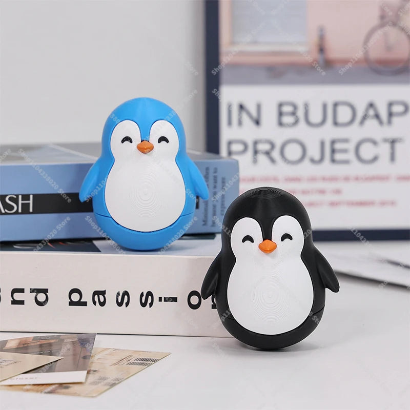 Cute Penguin Roly-Poly Wobble Toy – 8.5cm